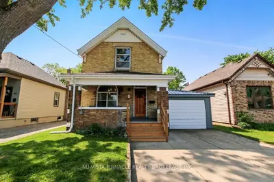 9 Sycamore Street, London East, On N5z 1k6