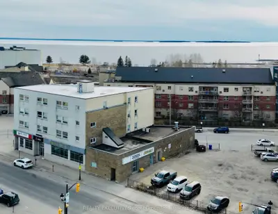 221 Algonquin Avenue 101a, North Bay, On P1b 4v8