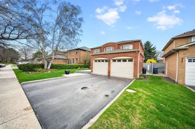 60 Lynnmore Street 301, Guelph, On N1l 0j8