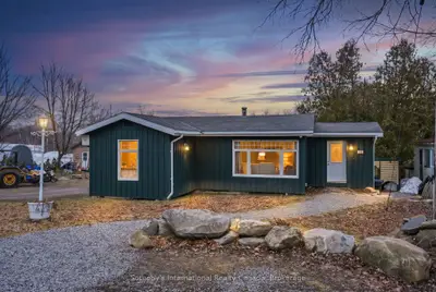 296 High Street, Georgian Bay, On P0c 1h0
