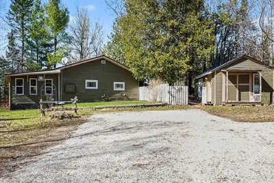 176 CLYDE Lane, Lanark Highlands, ON K0G 1K0
