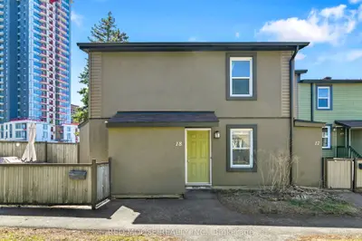 1250 Mcwatters Road 18, Parkway Park - Queensway Terrace S And Area, On K2c 3p5