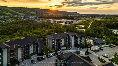 16 Beckwith Lane 404, Blue Mountains, On L9y 0h2