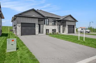 87 Helen Street B, North Stormont, On K0a 1r0