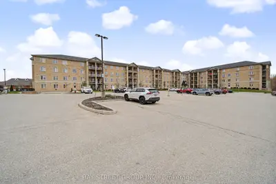 1077 Gordon Street 132, Guelph, On N1g 0e3