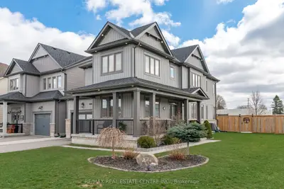 27 Gibbs Way, Centre Wellington, On N1m 0g7