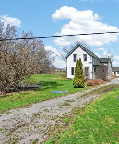 17020 Loyalist Parkway, Prince Edward County, On K0k 3l0