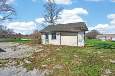 17020 Loyalist Parkway, Prince Edward County, On K0k 3l0
