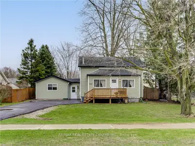 3593 CONCESSION Drive, Southwest Middlesex, ON N0L 1M0