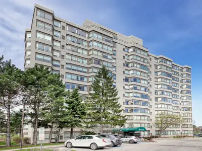 744 Wonderland Road S 205, London South, On N6k 4k3