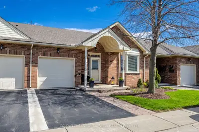 102 Northernbreeze Street, Hamilton, On L0r 1w0