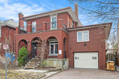 30 Foster Street B, West Centre Town, On K1y 3j4