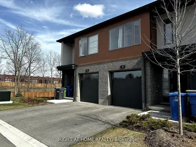 27 Steele Cres Street, Guelph, On N1e 5l7