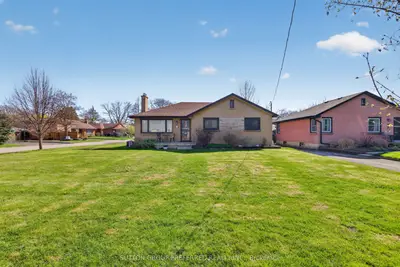 364 Mckeon Avenue, London South, On N6c 4h5
