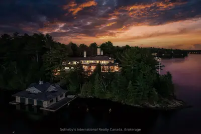 1250 Waldmere Road Point Cottage, Bracebridge, On P1l 1w8