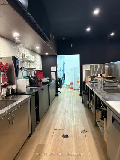 100 Fourth Avenue 8, St. Catharines, On L2s 3p2