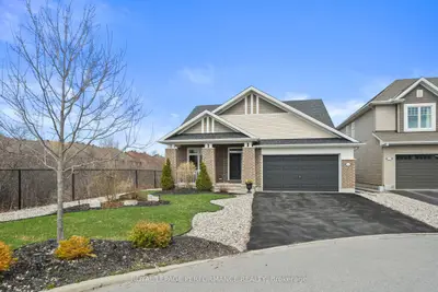 527 Silverbell Crescent, Blossom Park - Airport And Area, On K1t 0n9