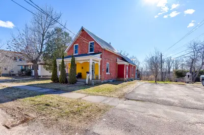 442 Moffat Street, Pembroke, On K8a 3y1