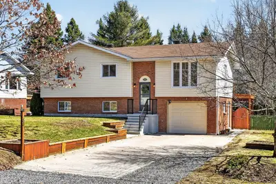 53 Paget Street, Sundridge, On P0a 1z0