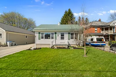 117 Andrew Street, South Huron, On N0m 1s1