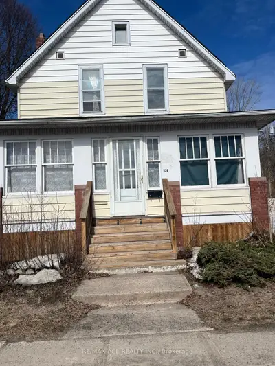 526 Wellington Street E, Sault Ste Marie, On P6a 2l9