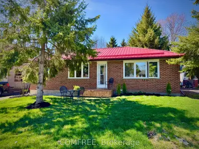 122 Ontario Street, Port Hope, On L1a 2v4