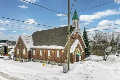 396 Antwerp Avenue, Greater Sudbury, On P3c 4m7