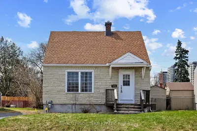 100 Harrold Place, Carlington - Central Park, On K1z 7n8