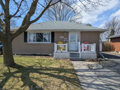 1034 Winterhalt Avenue, Cambridge, On N3h 4j9