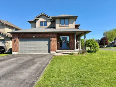 Detached in Belleville