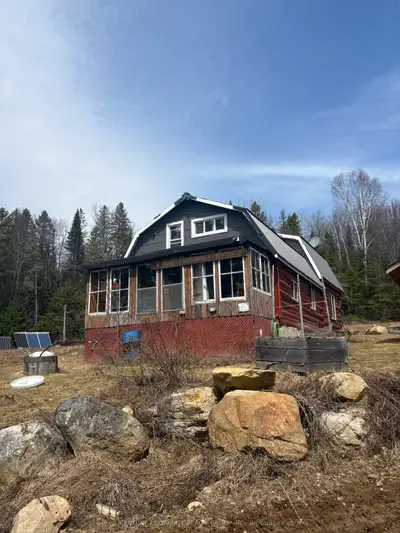 1079 North Mackenzie Lake Road, South Algonquin, On K0j 2m0