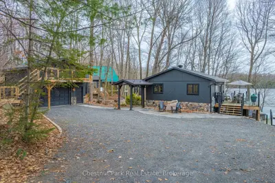 305 Salmon Lake Road, Seguin, On P2a 0b2