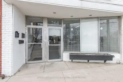 262 West Street Unit 2, Port Colborne, On L3k 4e4