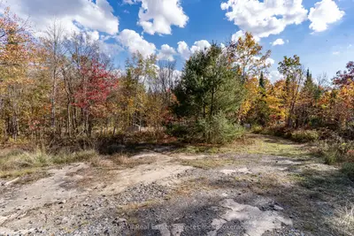 1088 Merkley Road, Gravenhurst, On P1p 1r3