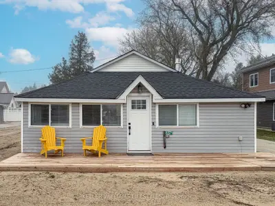 6371 Cottage Way Lane, Lambton Shores, On N0n 1j1