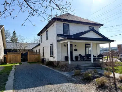 29 Johnson Street, Prince Edward County, On K0k 2t0