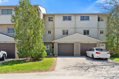 300 Sandringham Crescent 60, London South, On N6c 5b4