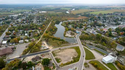 138 Argyle Street, Renfrew, On K7v 1t1