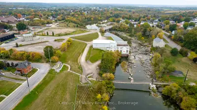 138 Argyle Street, Renfrew, On K7v 1t1