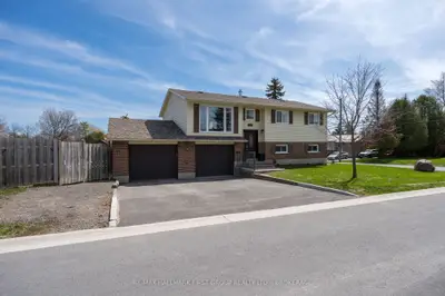 22 Cross Street, Loyalist, On K0h 2h0