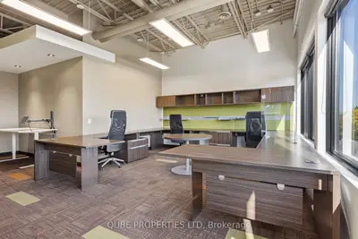 2310 St Laurent Boulevard 304/306, Hunt Club - South Keys And Area, On K1g 5h9