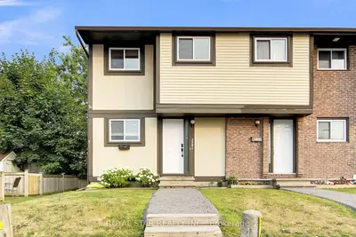 2761 Pimlico Crescent, Blossom Park - Airport And Area, On K1t 2a7
