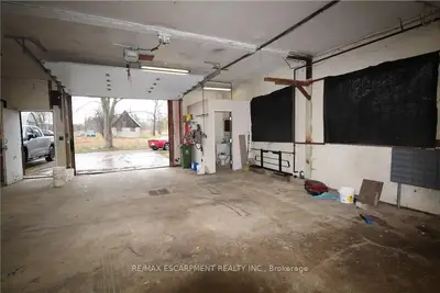 481 Garner Road E Warehouse, Hamilton, On L9g 3k9
