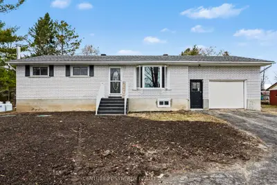 318 County Road 16 Road, Elizabethtown-kitley, On K0g 1g0