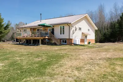 121 BENNETT Road, Parry Sound Remote Area, ON P0H 1J0