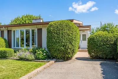 20 Mulvagh Avenue, Cityview - Parkwoods Hills - Rideau Shore, On K2e 6m6