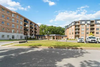 8111 Forest Glen Drive 132, Niagara Falls, On L2h 2y7