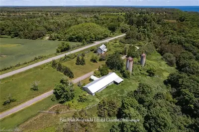 207 Cemetery Lane, Prince Edward County, On K0k 2t0