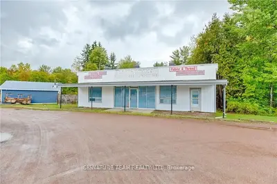 2096 Petawawa Boulevard, Petawawa, On K8a 7g9