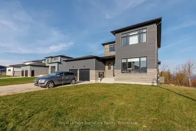 107 Sladden Court, Blue Mountains, On N0h 2p0